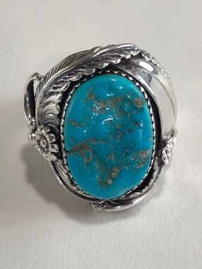 Beautiful Turquoise Native American Ring